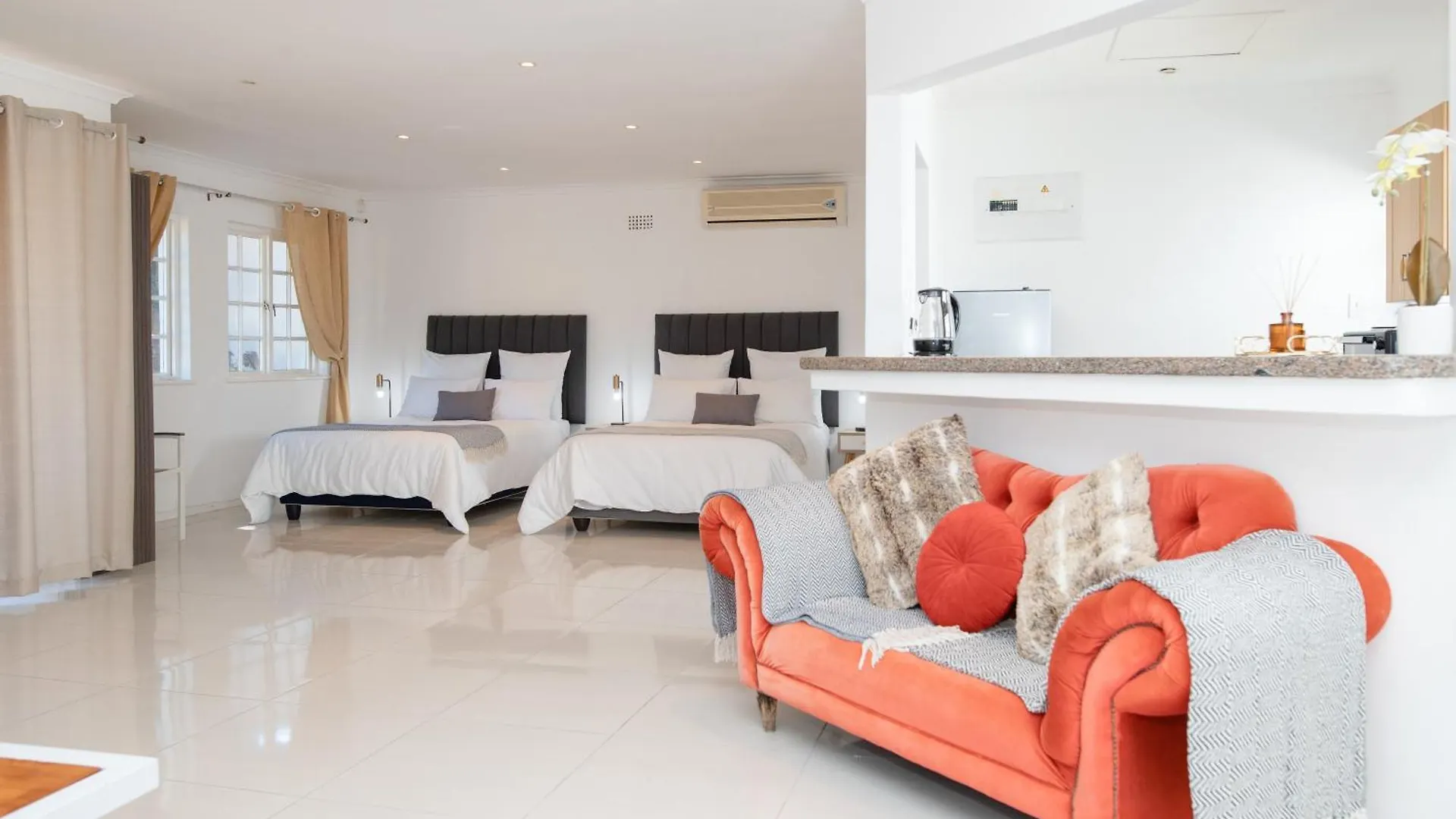 Queen Julie Constantia Upper Cottage Kapstadt